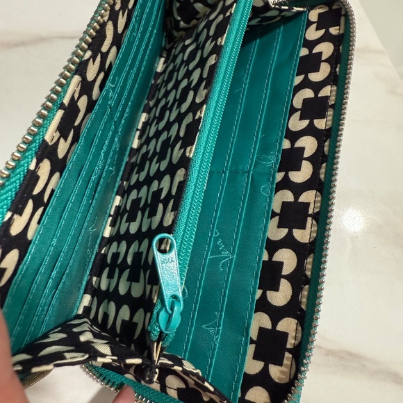 Vera Bradley teal zip wallet, Like new - Picture 4 of 4